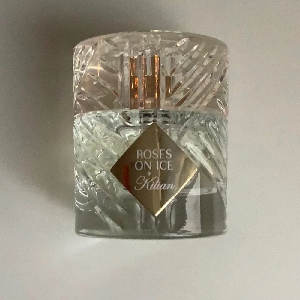 KILIAN ROSES ON ICE EAU DU PARFUM 1.7 oz - Picture 3 of 5